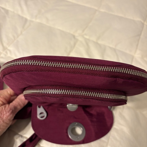 Baggalini never used - Picture 7 of 8